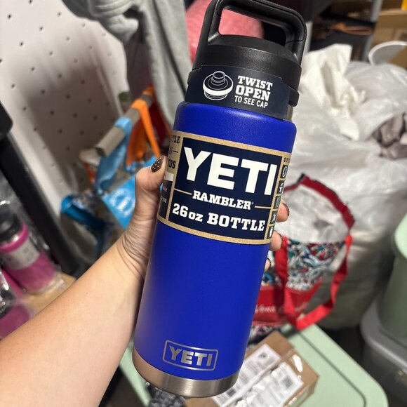 NWT Yeti 26oz Bottle Chug with Cap Offshore Blue - Picture 1 of 5